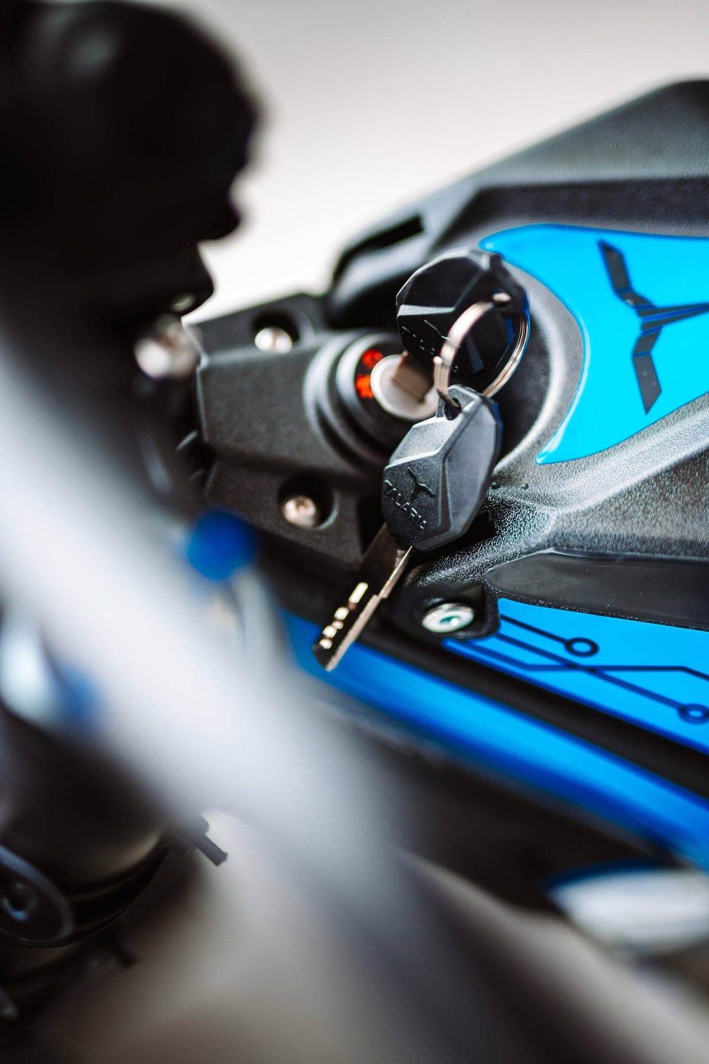TALARIA STING MX4/R - BLUE
