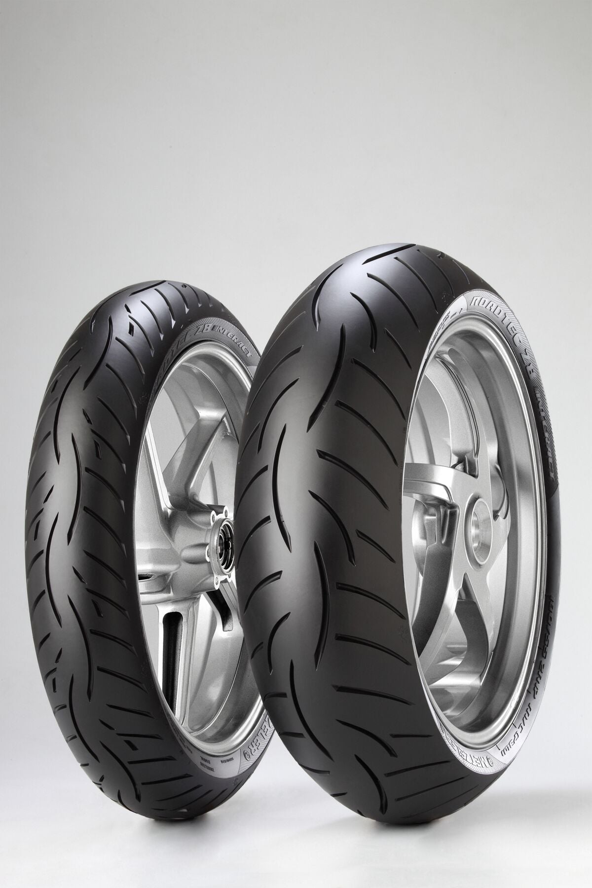 Metzeler Roadtec Z8 Interact 190/50 ZR 17 M/C (73W) TL (baghjul)