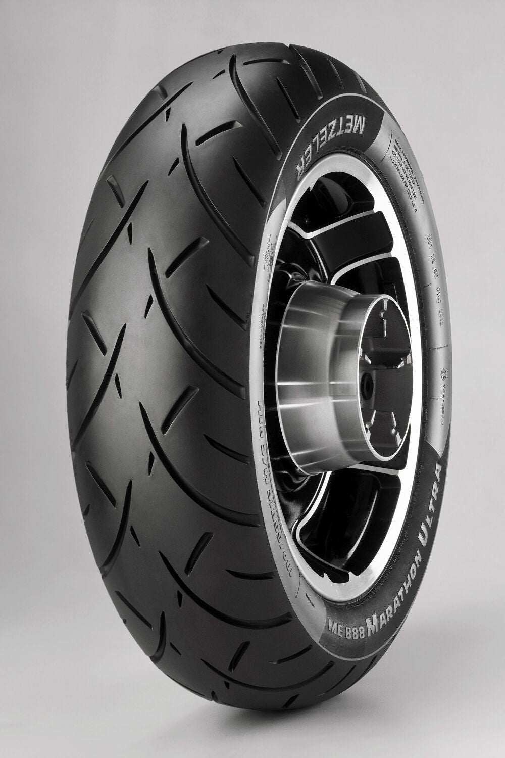 Metzeler ME 888 Marathon Ultra 180/65 B 16 M/C 81H TL Reinf (baghjul)