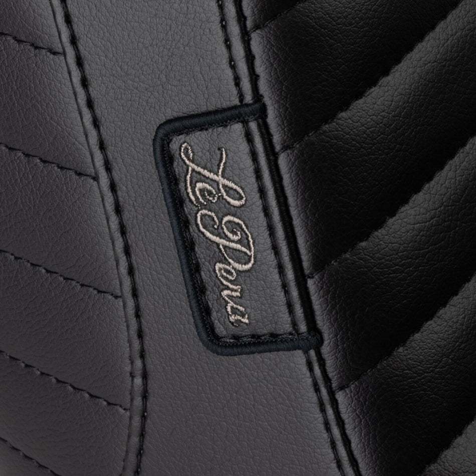 Tailwhip Seat - Front Pleated - Black